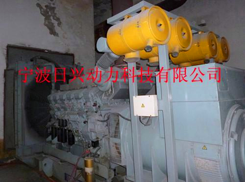 三菱S12柴油發(fā)動機風扇驅動器總成的解體、檢修