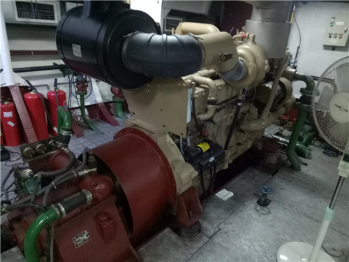 臺州臨海維修康明斯柴油發(fā)電機800千瓦的價格