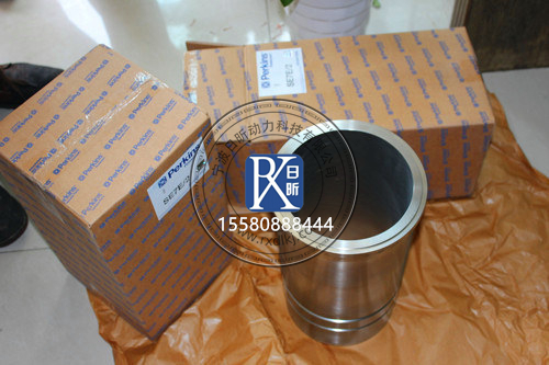 珀金斯發(fā)動機缸套“受傷”揭秘：過度腐蝕與穴蝕之謎